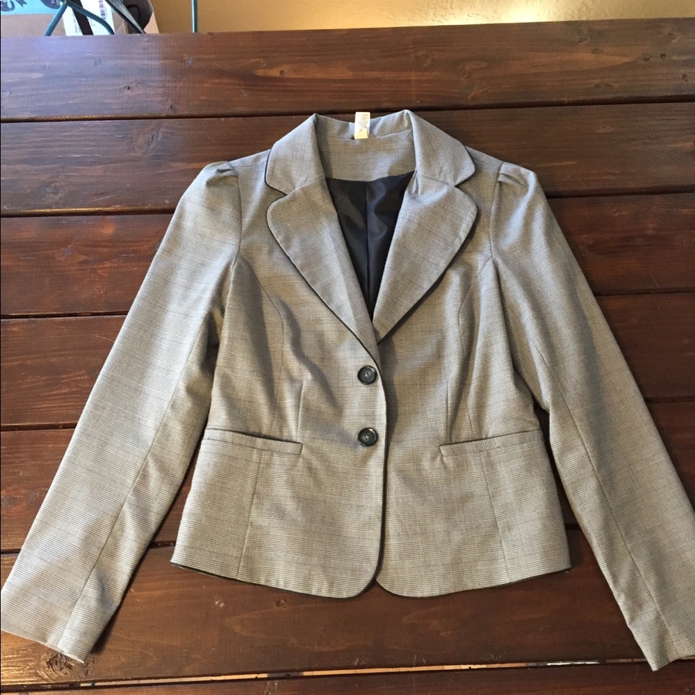 Ruffled Blazer